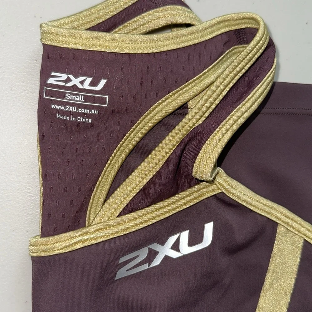 NWT 2XU wine and gold Performance Tank Size Small. - Picture 9 of 14